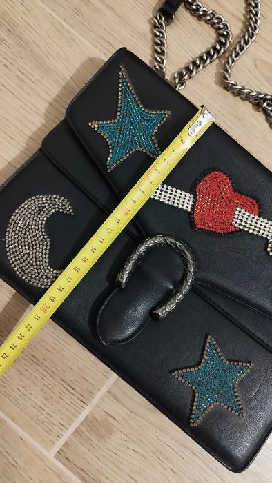 Дамска чанта  .Фешан.Много удобна и спортното елегантна