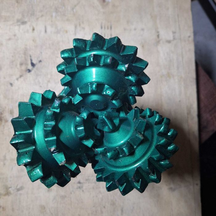 Sapa de foraj 250mm teren mediu-dur