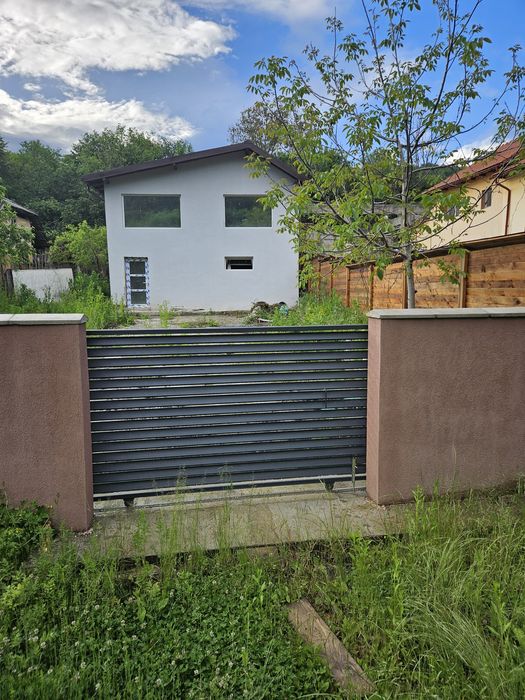Casa de vanzare !