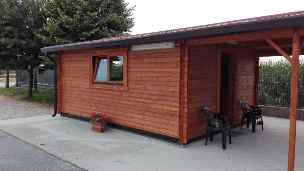 Case de grădină, de vacanță și de locuit din lemn de înaltă calitate.