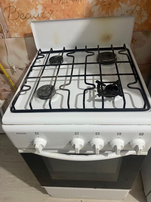 Продается в отличном состоянии газплита