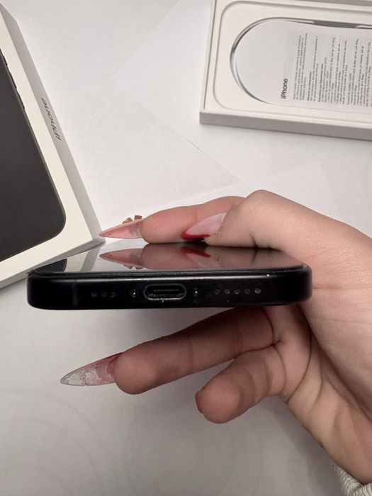 iphone 16 cu folie privacy