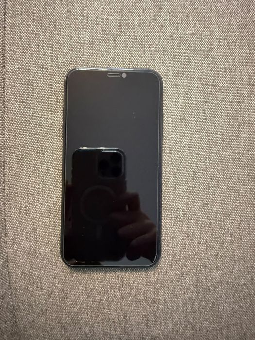 Iphone 11 negru cu 128gb