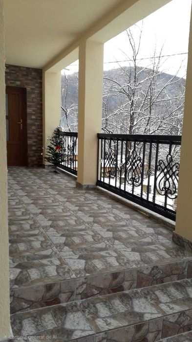 Casă de vânzare in Nehoiu.