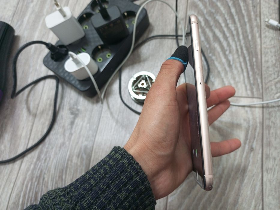 Telefon iphone 8 plus 256gb 100% usiliniy quyigan pubgga 60 fps