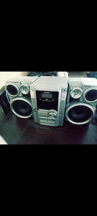 Музыкальный центр и видео плеер