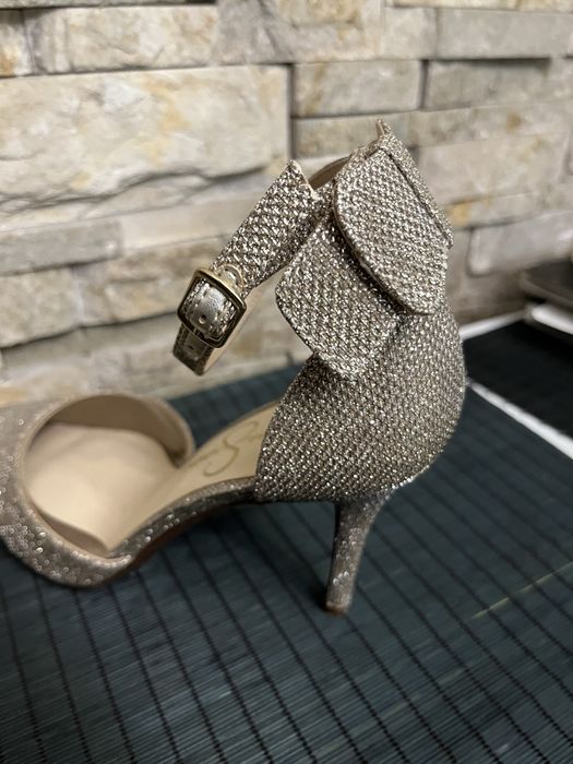 Продаю элегантные туфли из США