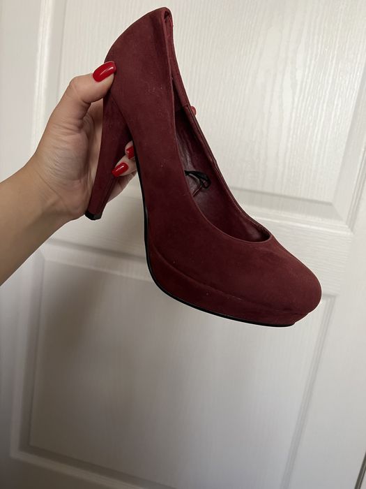 Туфли бордовые