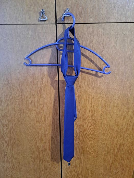 Официален Костюм