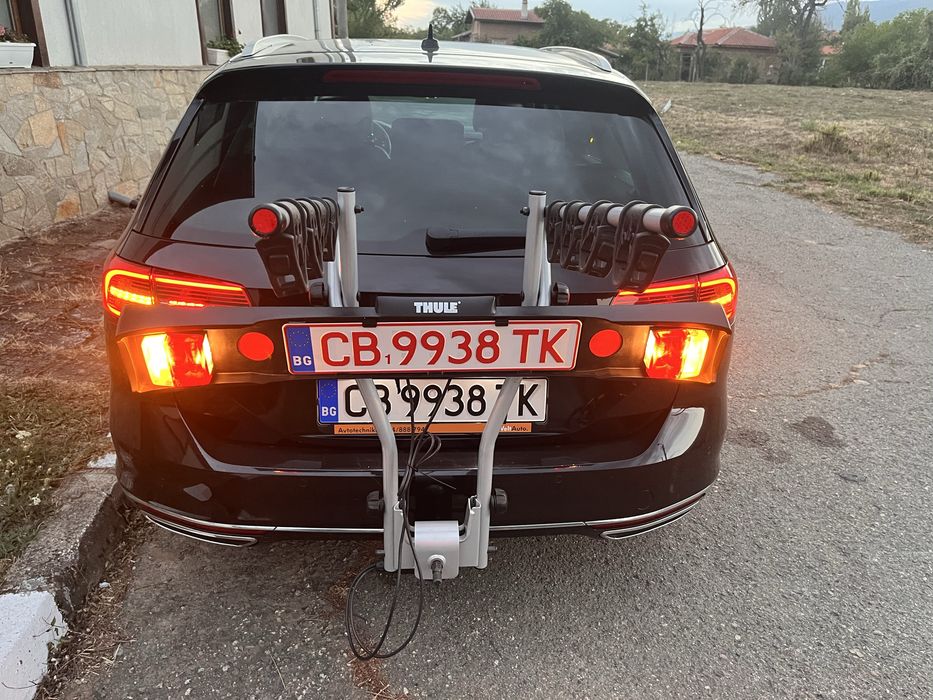 Багажник Thule HangOn + Thule lightboard