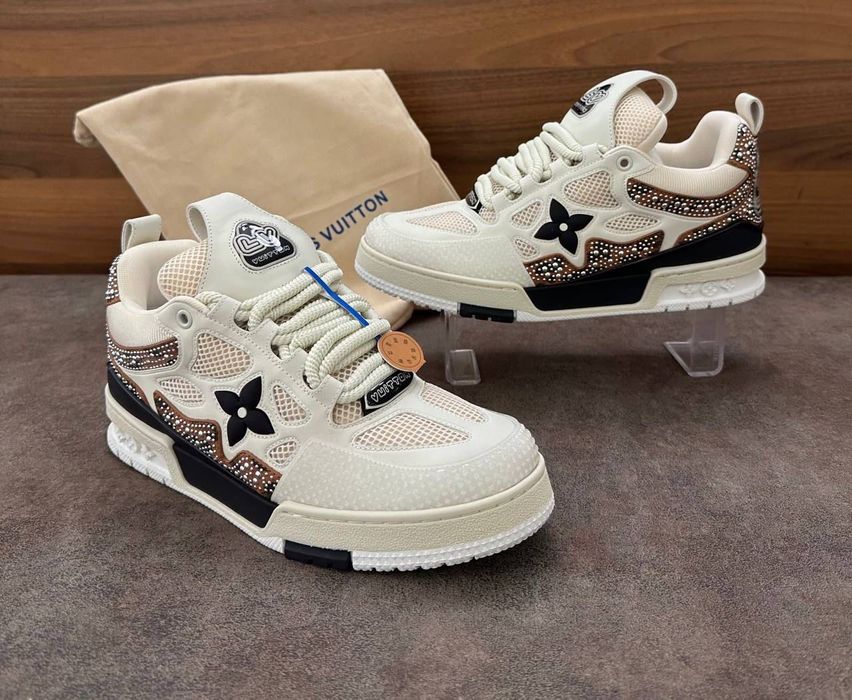 Adidasi Louis Vuiiton