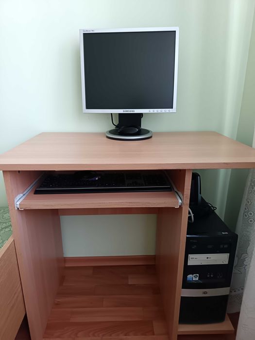 Бюро за компютър