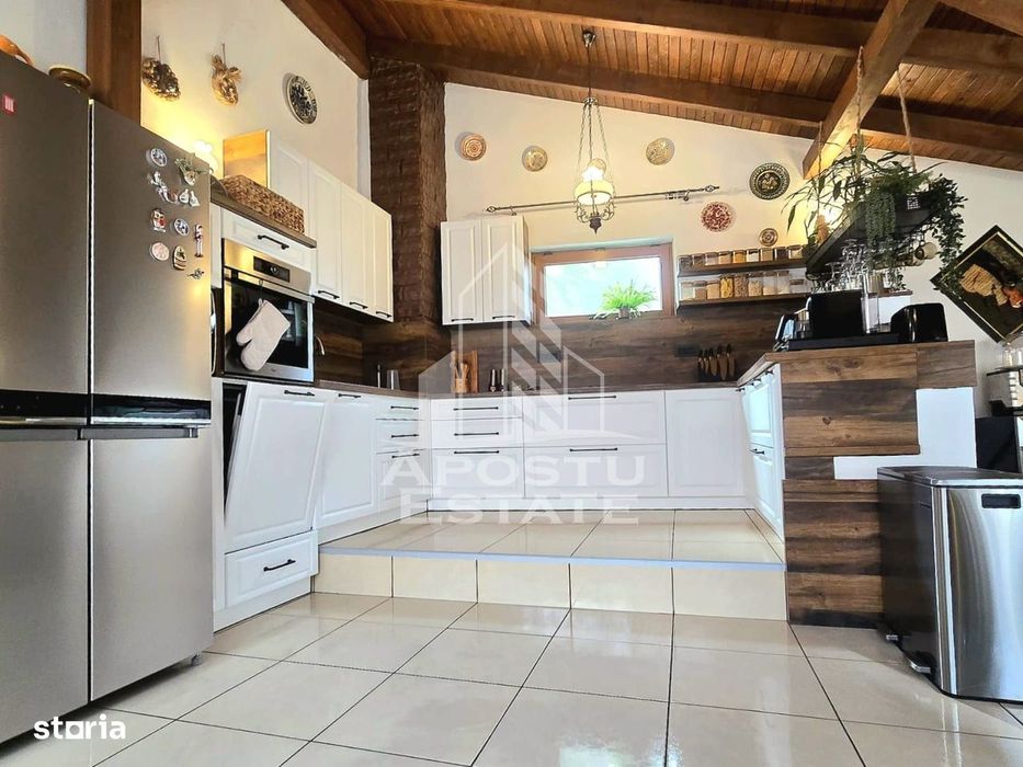 Casa individuala 4 camere , curte amenajata , terasa si piscina