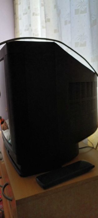 телевизор Самсунг - стар модел