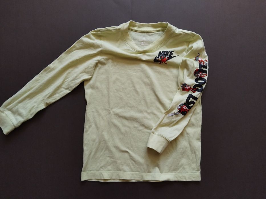 Nike xs детска тениска