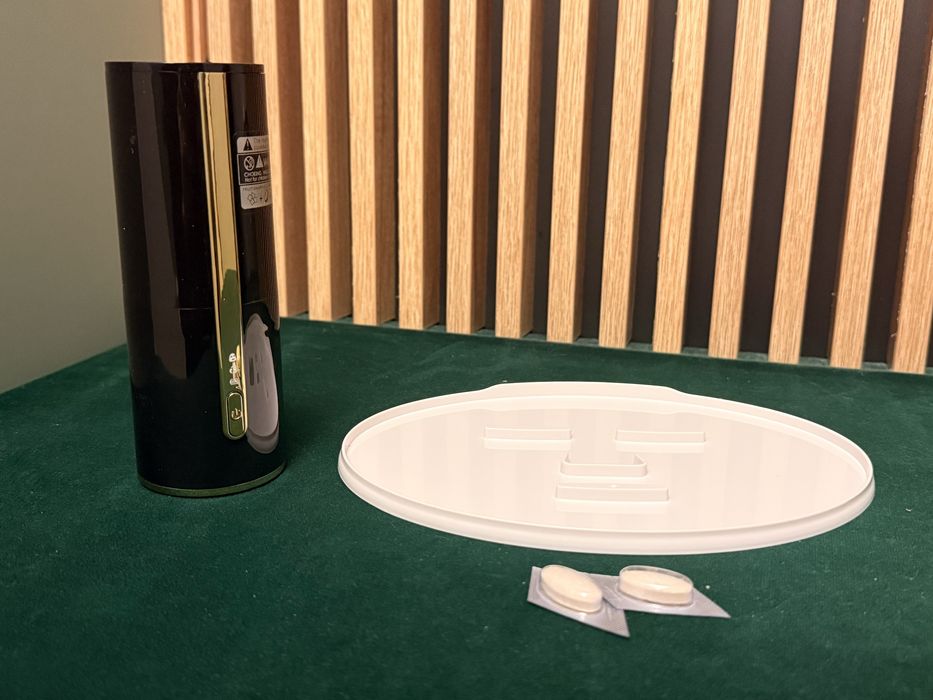 Aparat Cosmetic pentru Preparare Mastilor Faciale Naturale cu Colagen