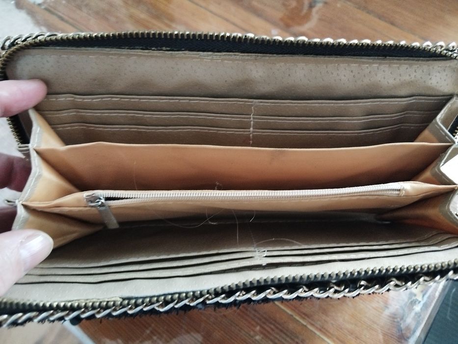 Женские сумки  продам