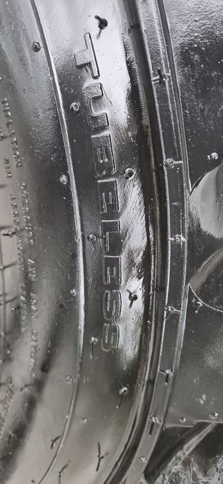 GALAXY гуми за бобкат