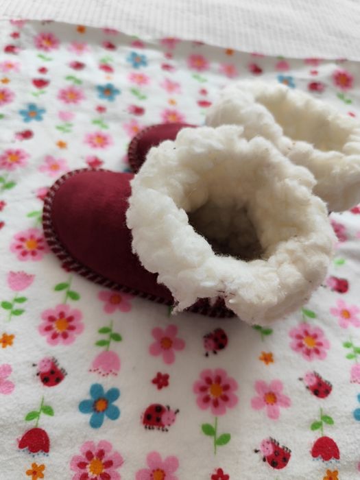 Продам обувь на девочку