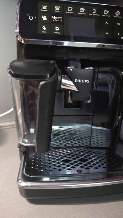 Кафемашина Philips 4300 LatteGo