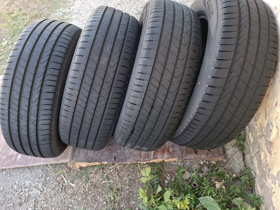 Продам шины. 235/60/18 пирелли