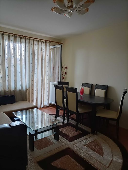 Apartament cu 3 camere
