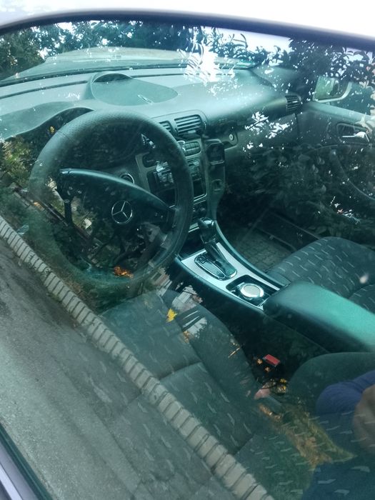 Мерцедес Ц 180 безин, газ, автомат