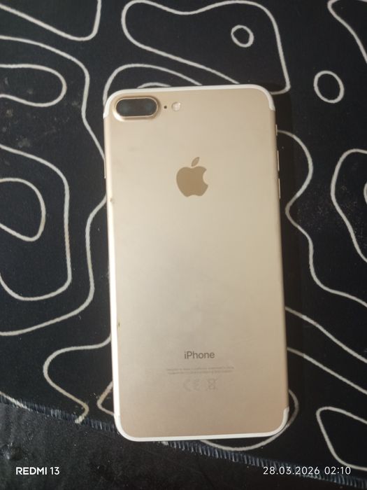 Vând iPhone 7 plus