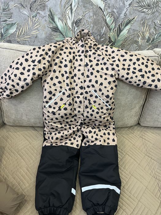 Продам новый комбинезон зима!