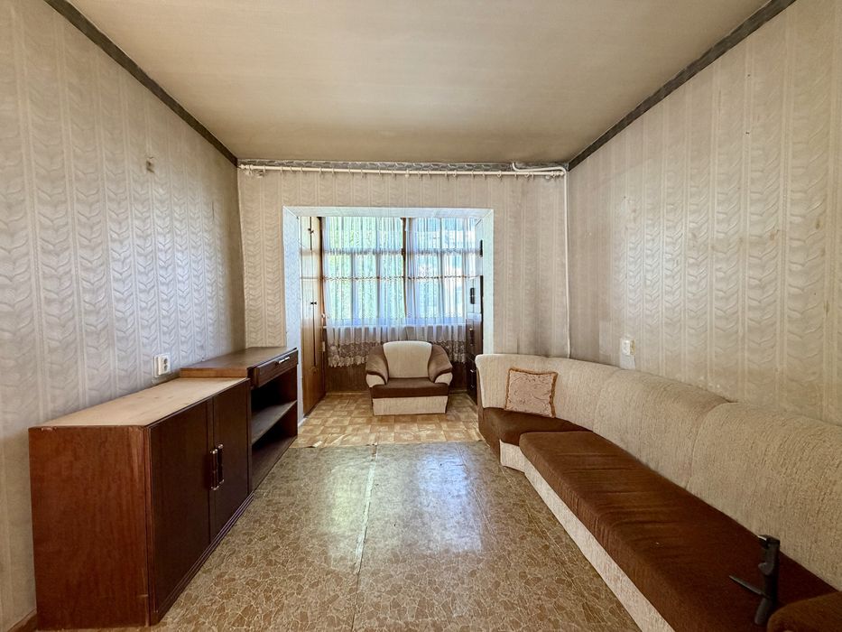 Срочно 1 комнатная Юнусабад 18 Кирпич