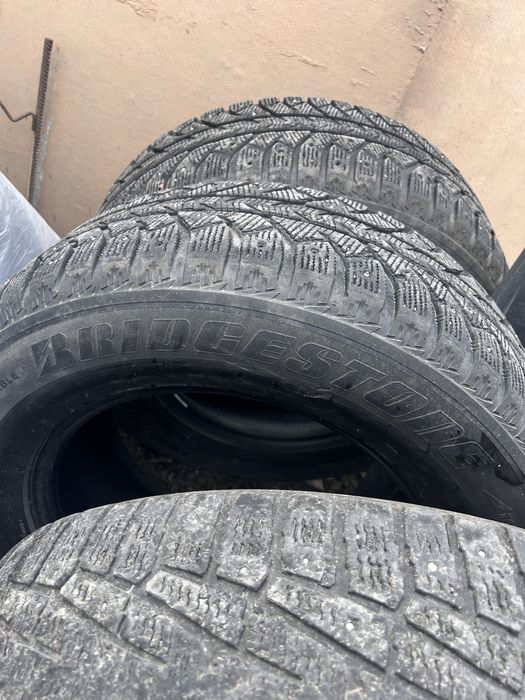 Шины зимние 285/60/18