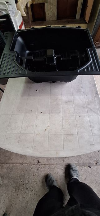 Продавам кора за резервната гума на Нисан Ноте 2014г. ОРИГИНАЛ