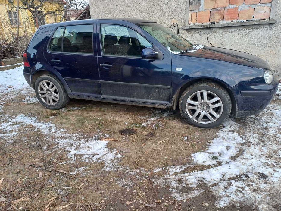 Голф 4 -1.4 бензин -САМО НА ЧАСТИ