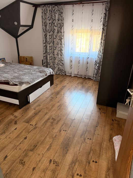 Casă de vânzare în Craiova – spațioasă