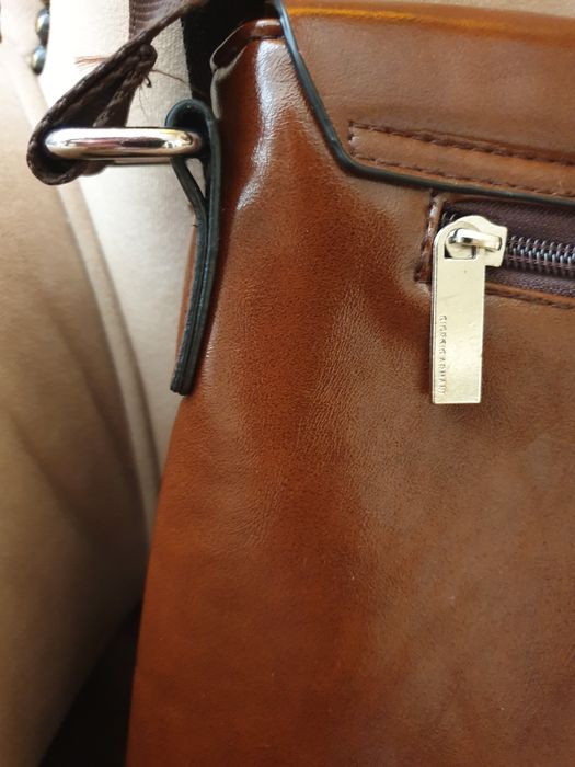 Geanta de umar barbati