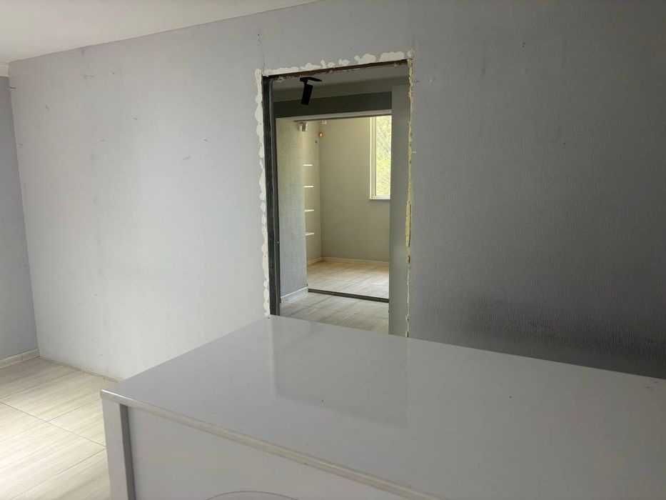 Сдам 90 м² в Аренду. 1-Линия. Чимган. Автосалон. Мирзо Улугбекский!