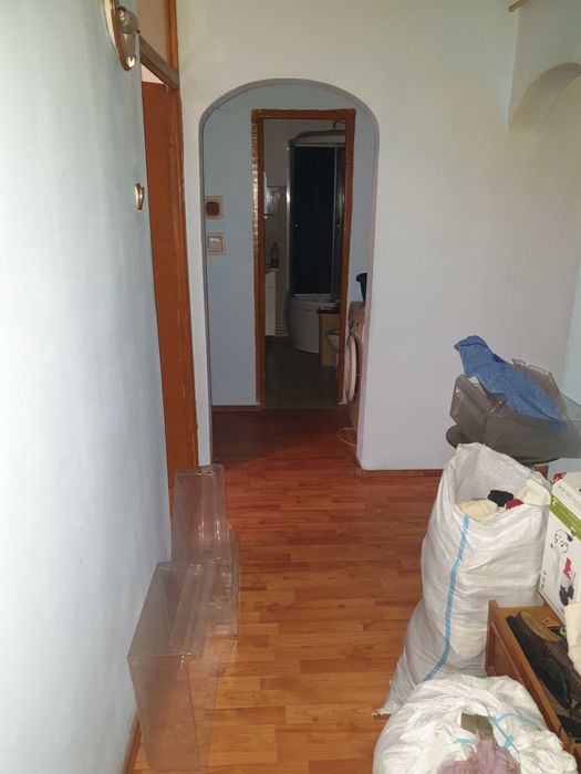 Vând apartament 4 camere, 87 mp, situat în zona Balta Albă