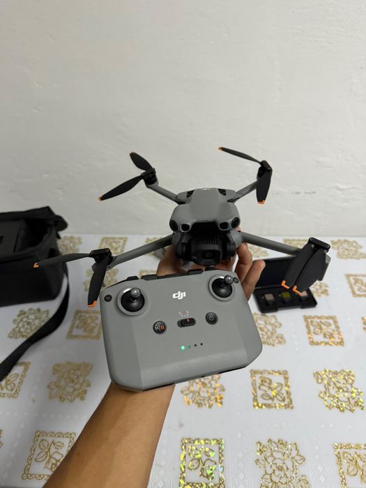 Почти новый дрон DJI mini 5pro
