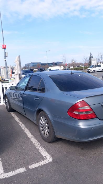 Mercedes E-Class 2004

390.000
