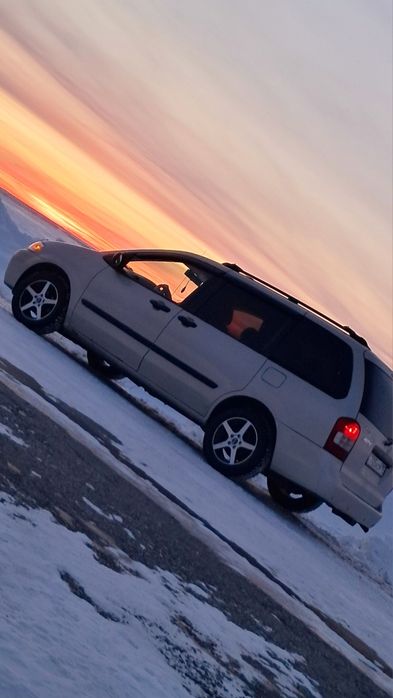 Продам Mazda MPV