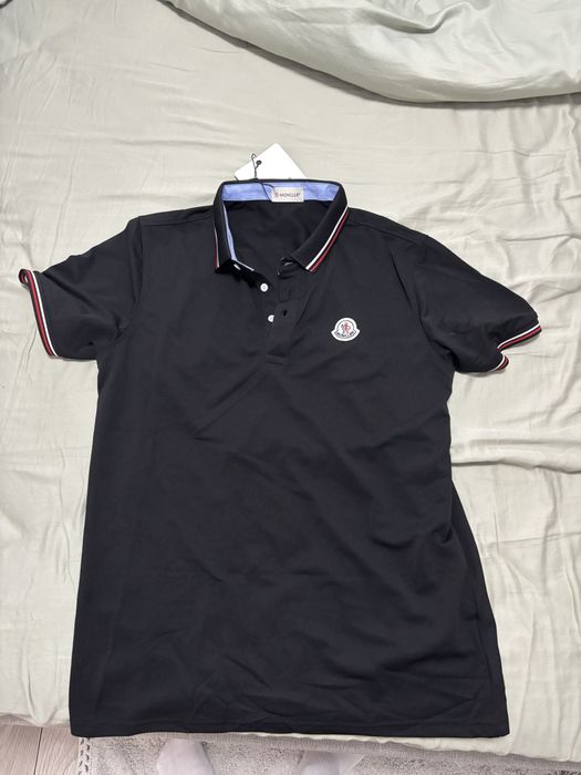 Tricou moncler marime L cu fit M
