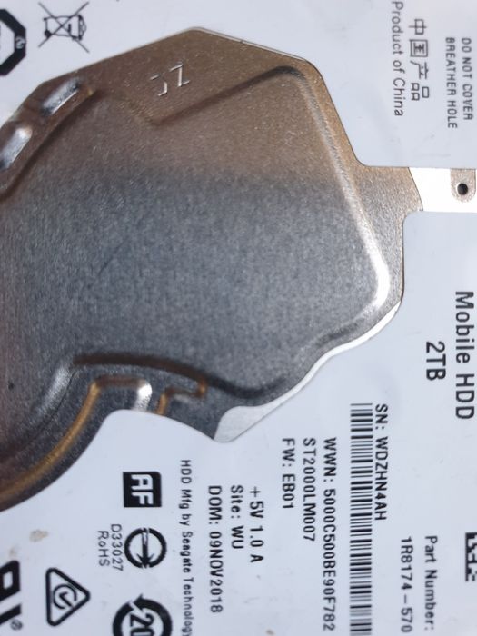 Vand hdd extern de 2TB defect