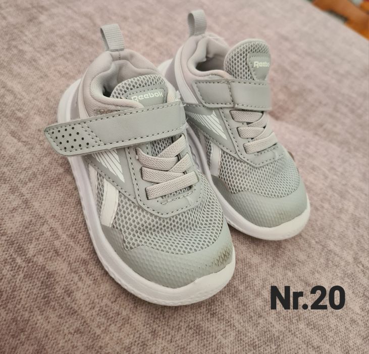 Adidasi originali baietei 20.21.23 M