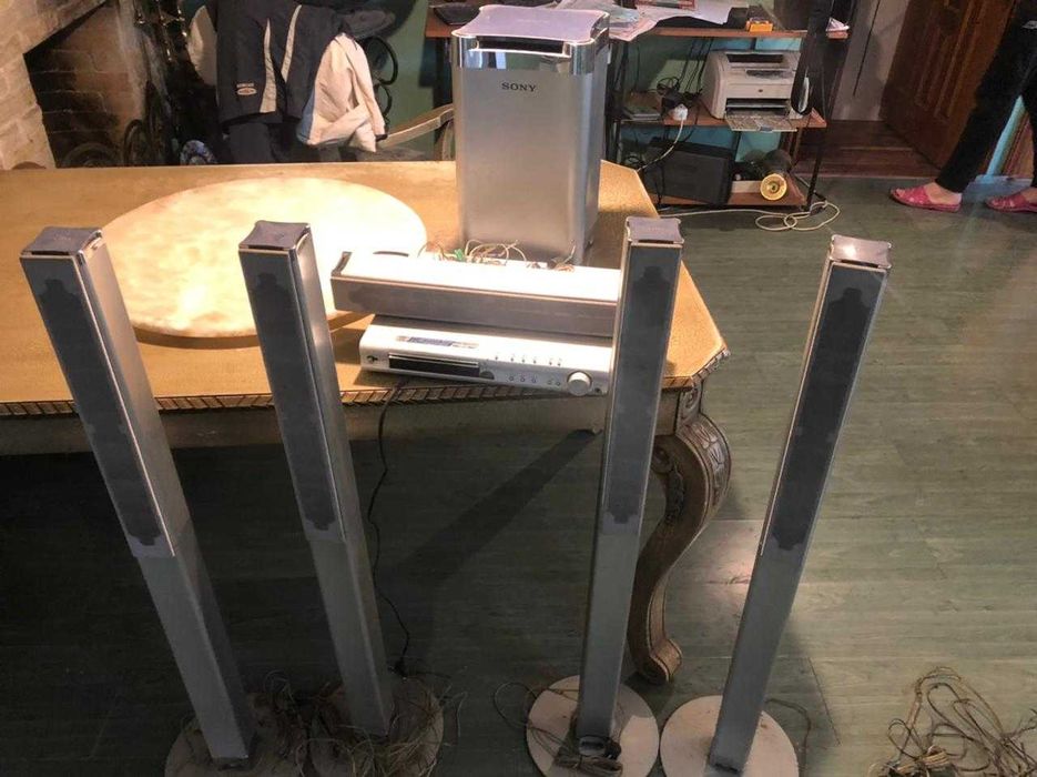 Домашний кинотеатр "Sony"