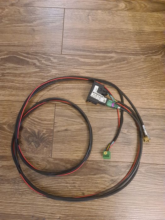 USB MIB2 si cablu android auto carplay VW Skoda Seat