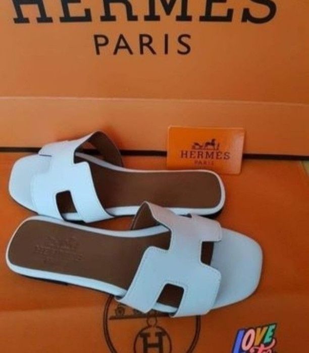 Papuci diverse marimi +geanta, alb imaculat,France, saculet, etichetă