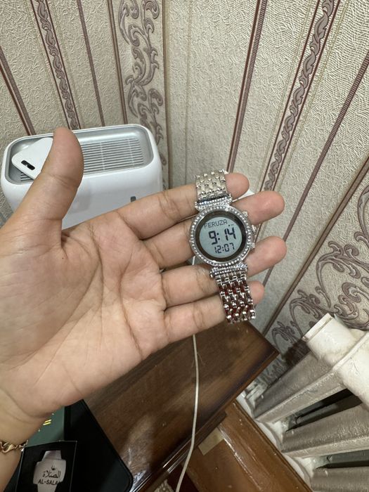 Al-SALAH Soat sotiladi yengi taqilmagan srochna sotiladi