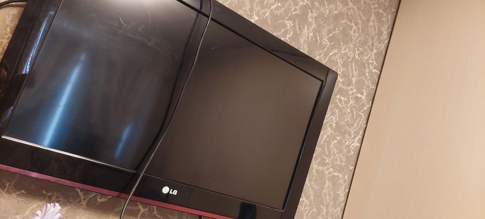 Телевизор LG, не смарт, диагональ 80, рабочий