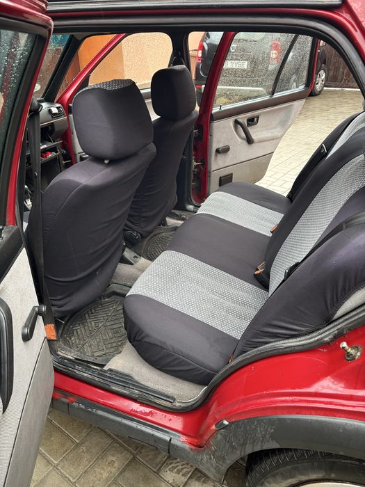 Vand  Volkswagen Jetta,pretul este negogiabil