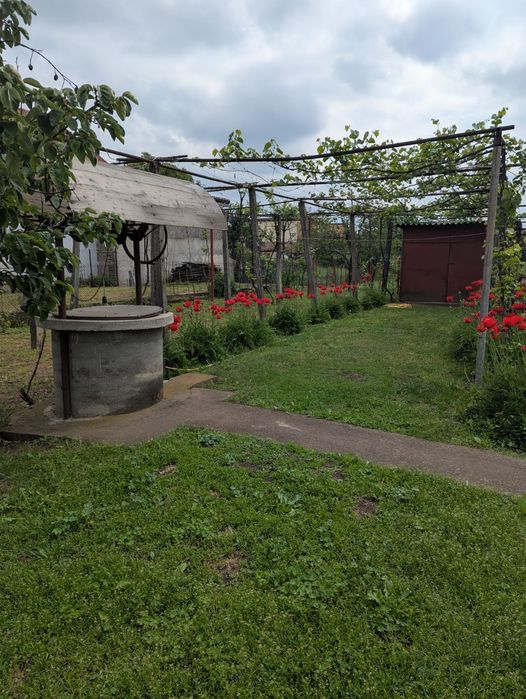 Casa de vânzare în municipiul Tg-Jiu, situată pe bulevardul Ecaterina Teodoroiu.